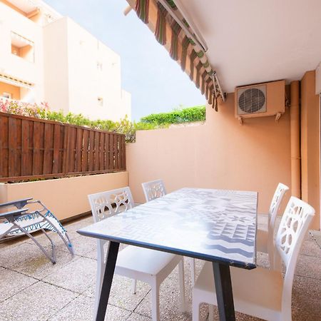 Le Victoria, Centre Ville , Plage Et Parking Gratuit Sainte-Maxime Kültér fotó